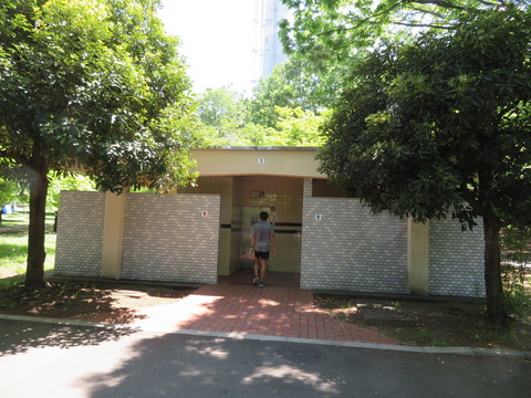 光が丘公園 1番トイレ 御手洗倶楽部