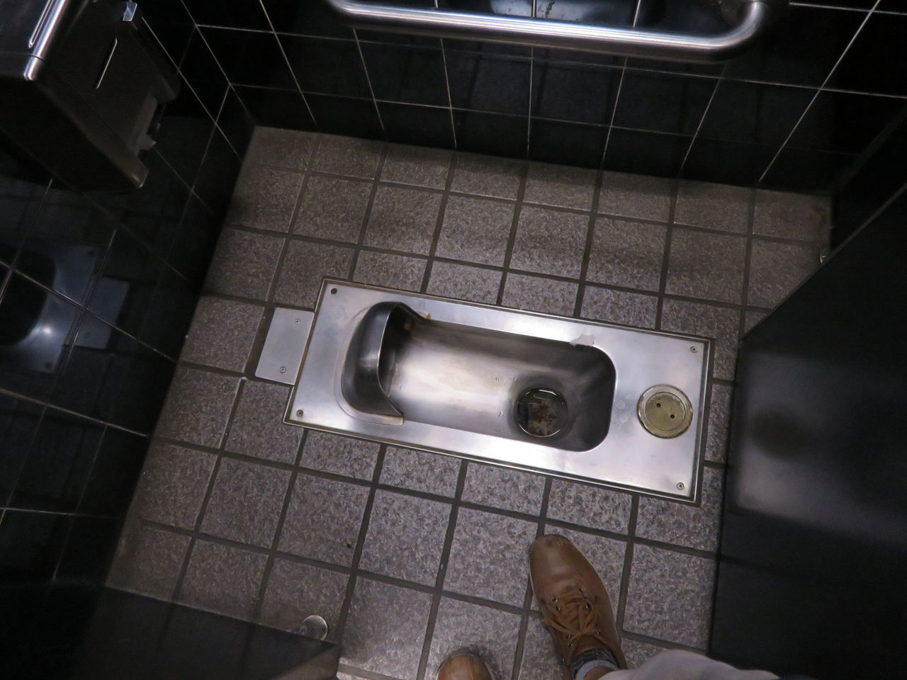 珍品 辻堂駅南口 公衆トイレ 御手洗倶楽部