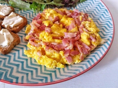 Scrambled Eggs with Bacon