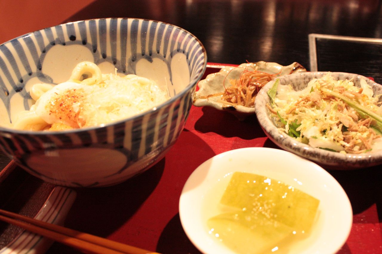 銀座ランチ 花大根 野菜と伊勢うどんのセット 明日はあたしの風が吹く Neo
