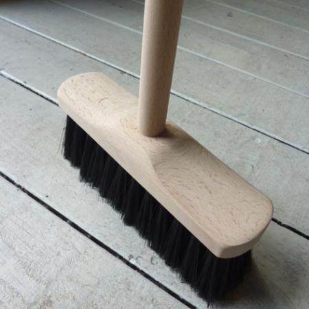 デッキブラシの活用法 球バカ日誌