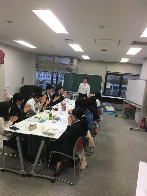 8B7B149D-EDEE-49AF-9C79-685F7949CF55