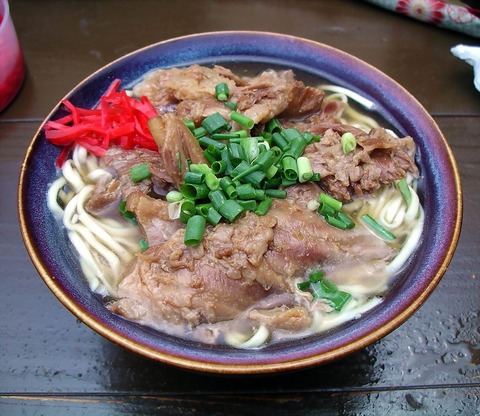 1024px-Nankotsu_soba_(Okinawa_soba)