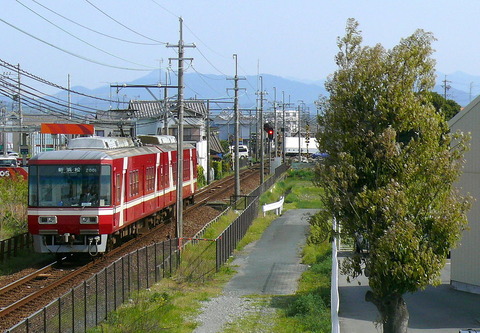 1024px-Enshu_Railway_Line_2001