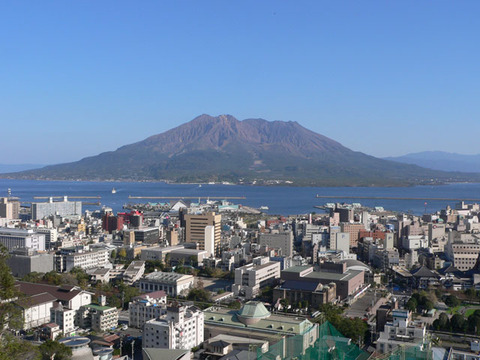 Kagoshima_and_Sakurajima