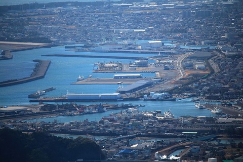 Port_of_Yaizu_(2016-02-16)