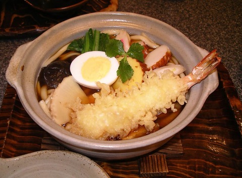 1280px-Nabeyaki_udon