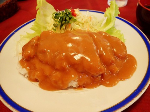 800px-Yofu_Katsudon,_Restaurant_Nakata,_Nagaoka