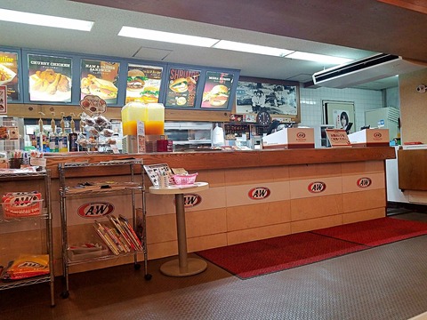 1280px-A&W_1st