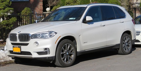 1280px-2016_BMW_X5_xDrive35i_(US)_front_3.9.18