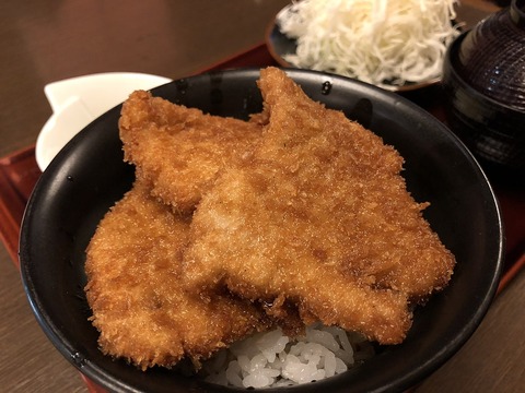 1280px-TareKatsudon_Matsuriya