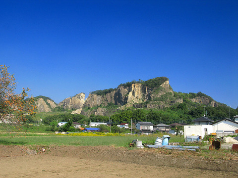 1024px-Iwafune_Mount_Iwafune_1