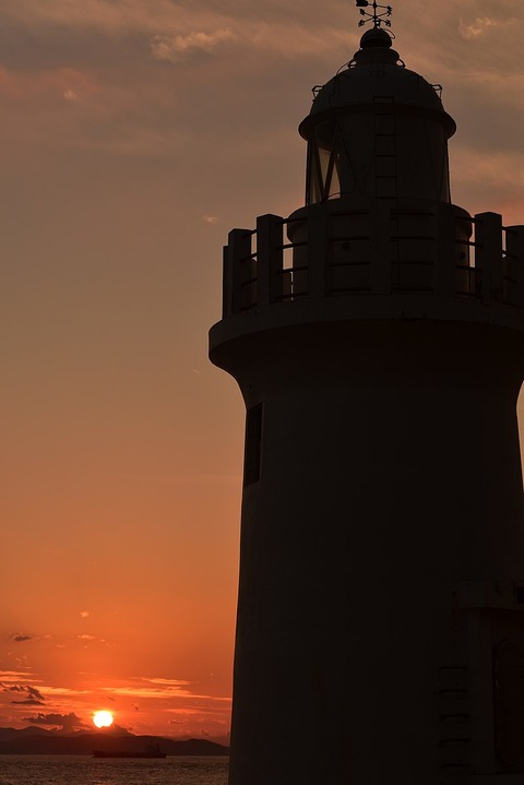 800px-Iiragomisaki_Lighthouse