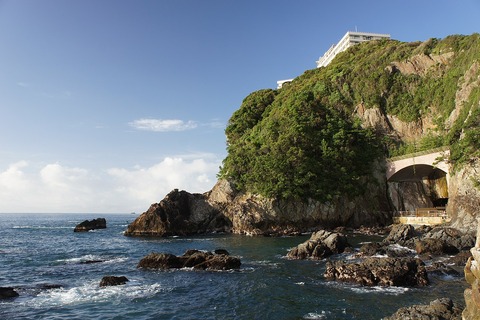 1280px-Bokido_of_Hotel_Urashima01o4592