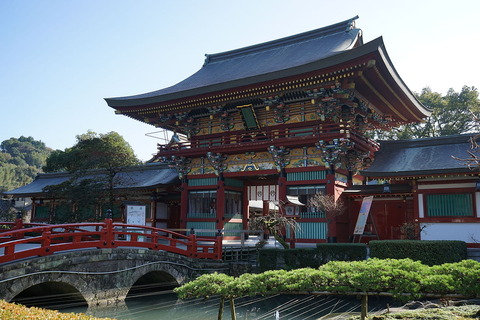 1280px-祐徳稲荷神社_楼門