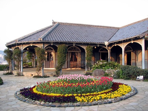 1024px-Old_Glover_House_Glover_Garden_Nagasaki_Right