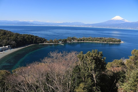1280px-Cape_Ose_and_Mount_Fuji