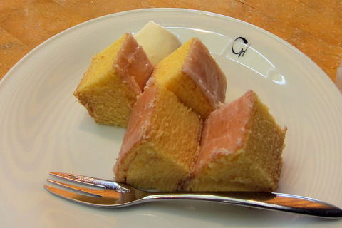 1280px-CLUB_HARIE_Omihachiman04-r