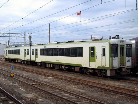 JR-East-Kiha112-152