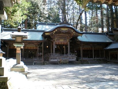 諏訪大社本宮拝殿