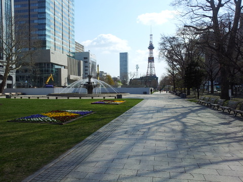 朝の大通公園_2014-05-02_09-56