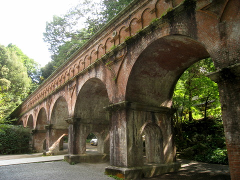 Nanzenji_aqueduct_-_IIMG_5411