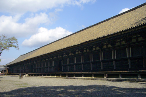 Sanjusangendo_temple01s1408