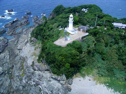 Shiono_Misaki_lighthouse_20090523_-_Flickr