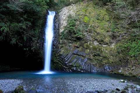 1280px-Joren_Falls_2011-02-26