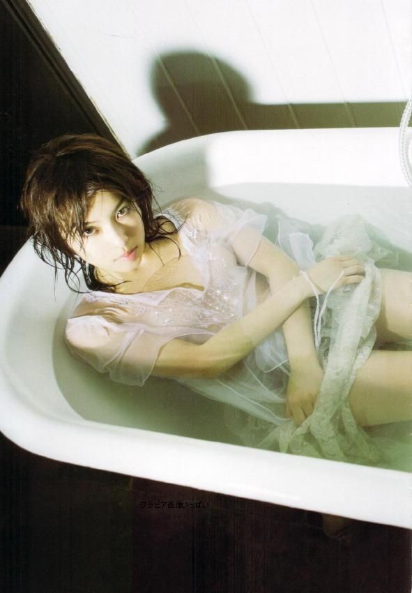 内山理名 むかし人気だった女優のエロ画像 芸能画像 多摩川