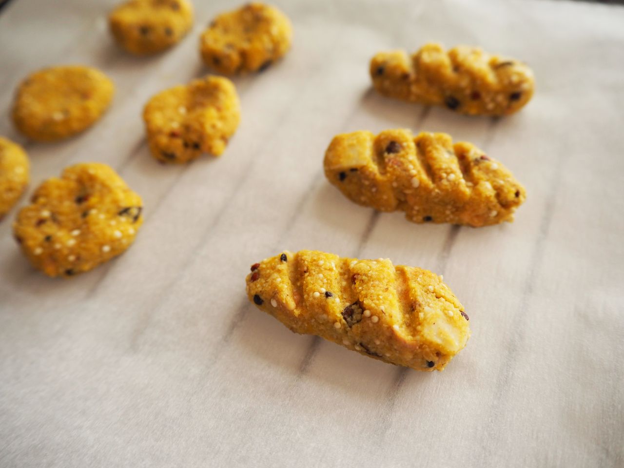 愛鳥のための健康手作りごはん バードブレットを作ってみました バードブレット実食編 たまごのなかみ