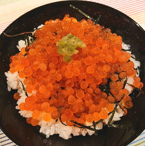200918いくら丼
