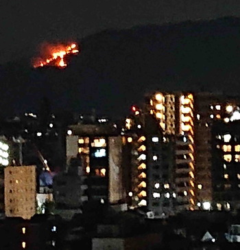 230816送り火1