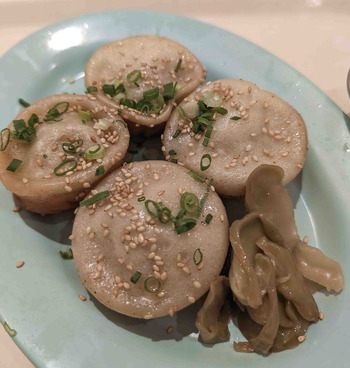 240319阪急地下焼き小籠包