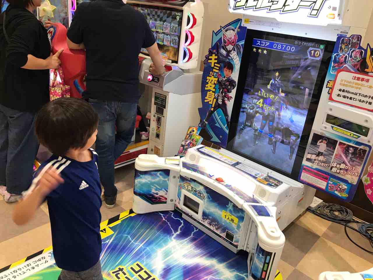 ピエリ守山で仮面ライダーに変身 Tamanegirunnersのブログ ピエリ守山で仮面ライダーに変身 Tamanegirunnersのブログ