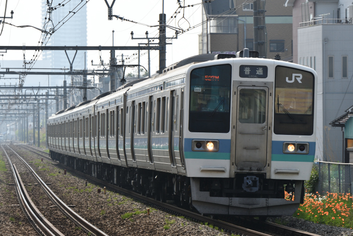 かいじ186号」 （中央本線／西八王子－八王子） 2016年05月03日（祝