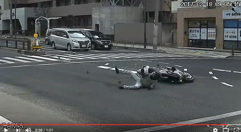 2017y03m01d_161257963