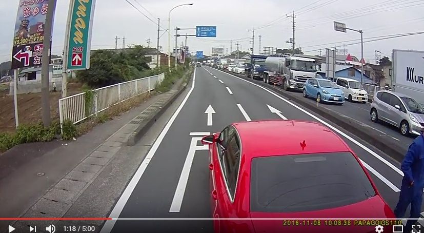 2016y11m28d_222231002