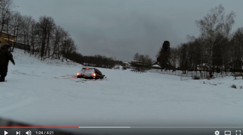 2016y12m17d_121602493