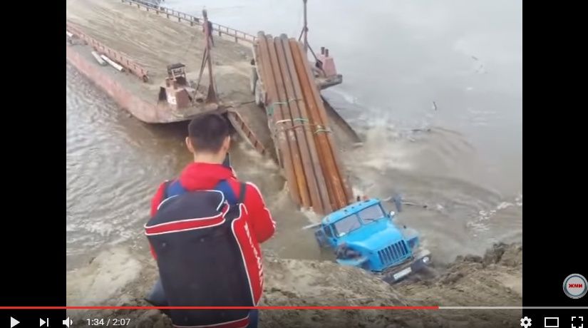 2016y09m22d_212233563