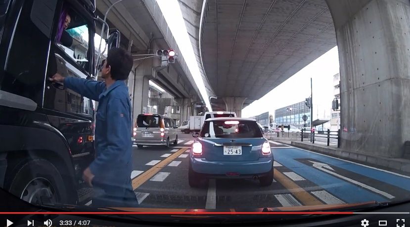 2016y05m11d_002512301