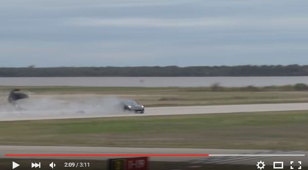 2015y11m25d_021003787