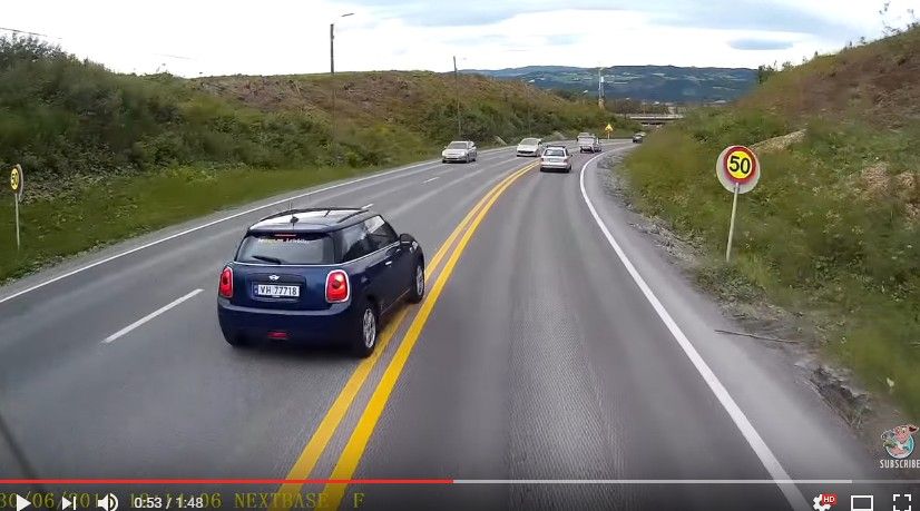 2017y01m19d_145239761