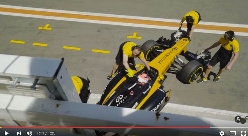 2017y06m19d_224208986