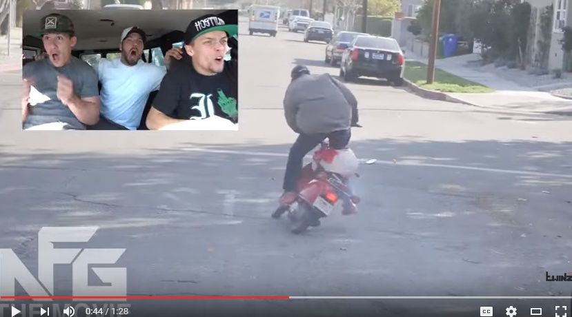 2016y04m26d_155237601