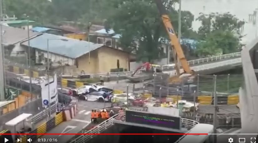 2017y11m18d_204751352