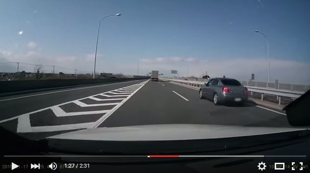 2015y08m06d_235351381