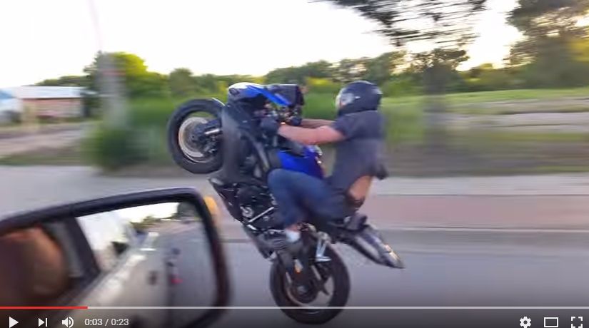 2016y06m11d_142835067