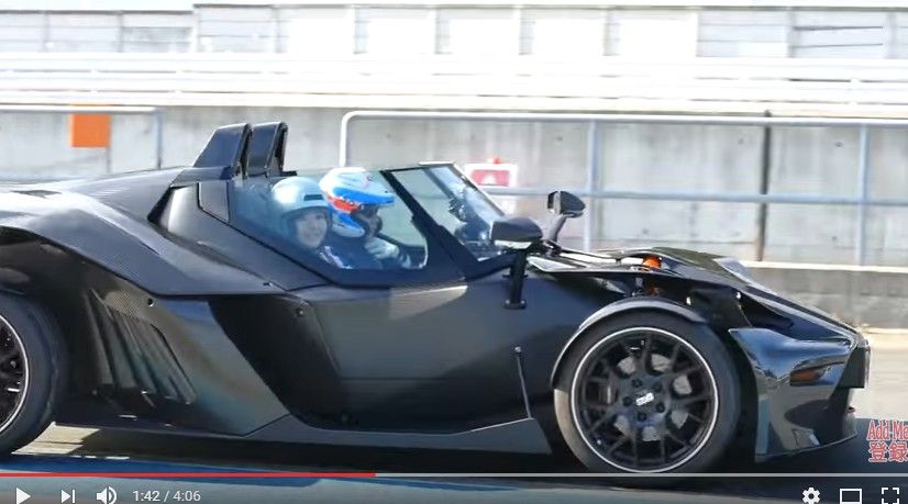 2017y02m09d_130443130