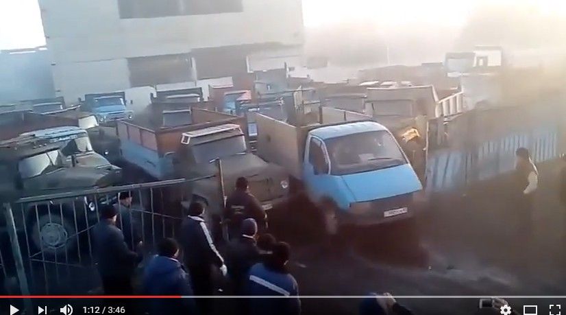 2017y03m18d_132651467